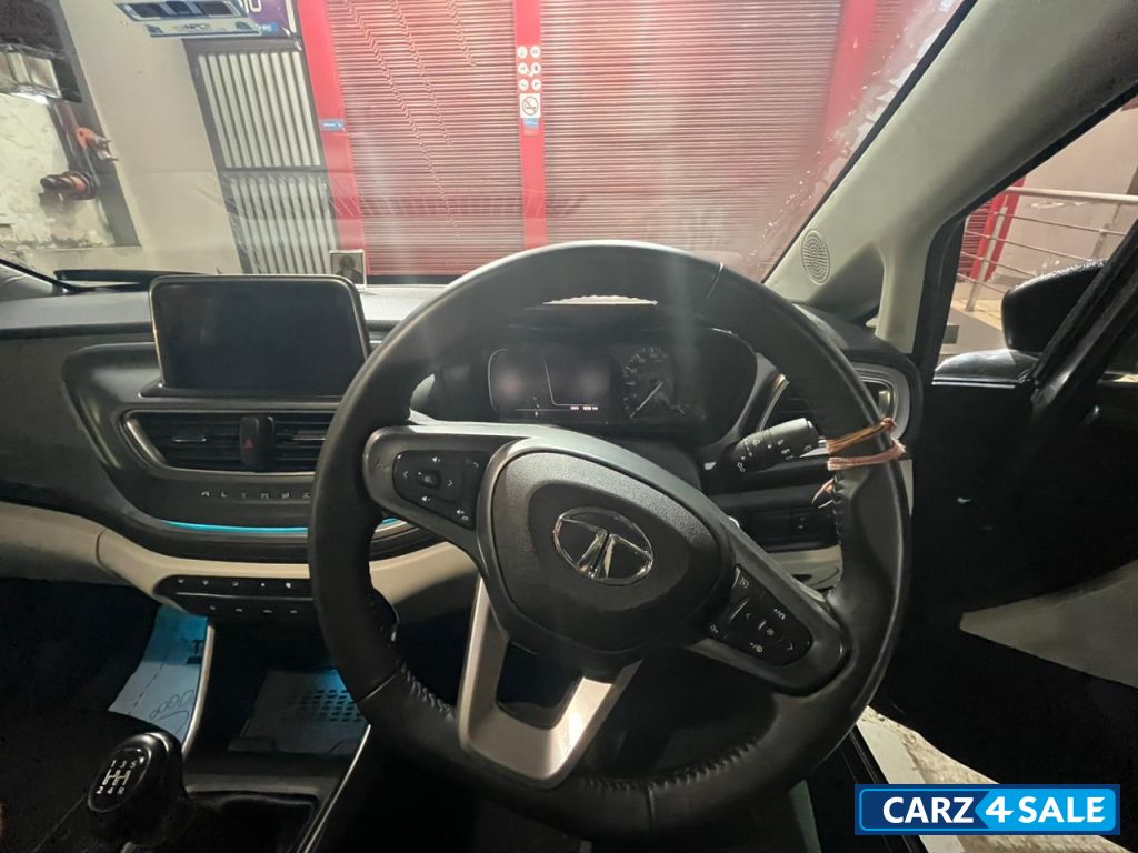 Grey Tata Altroz XZ+S 1.5RTQ BS6PH2 Grey Tata Altroz XZ+S 1.5RTQ BS6PH2