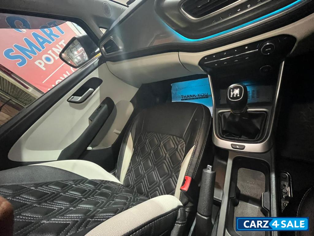 Grey Tata Altroz XZ+S 1.5RTQ BS6PH2 Grey Tata Altroz XZ+S 1.5RTQ BS6PH2