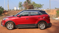 Red Hyundai Creta 1.6 SX +