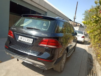 Black Mercedes-Benz GLE 250D