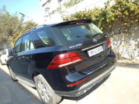 Black Mercedes-Benz GLE 250D