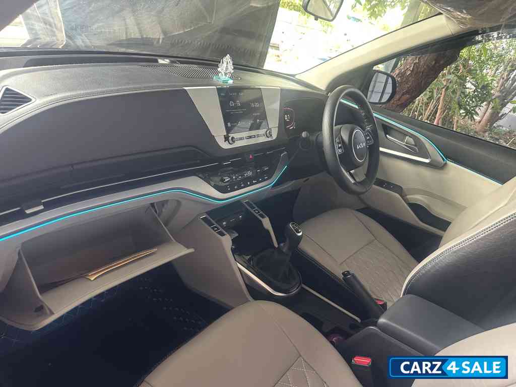 Kia Carens Carens G1.5 GMTPRESTIGE O 7 seater