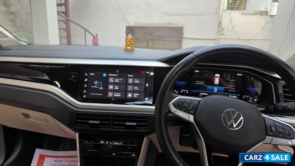 Curcuma Yellow Like Gold Volkswagen Virtus Topline tsi MT