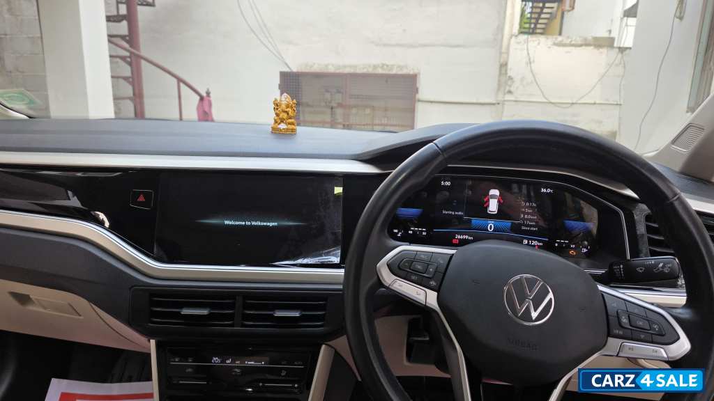 Curcuma Yellow Like Gold Volkswagen Virtus Topline tsi MT