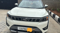 Pearl White Mahindra XUV300 W8 (18650km)