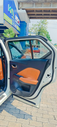 Nissan Kicks CVT turbo