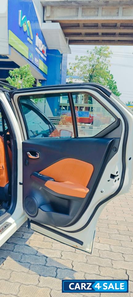 Nissan Kicks CVT turbo