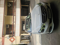 White Mercedes-Benz E-Class E250D