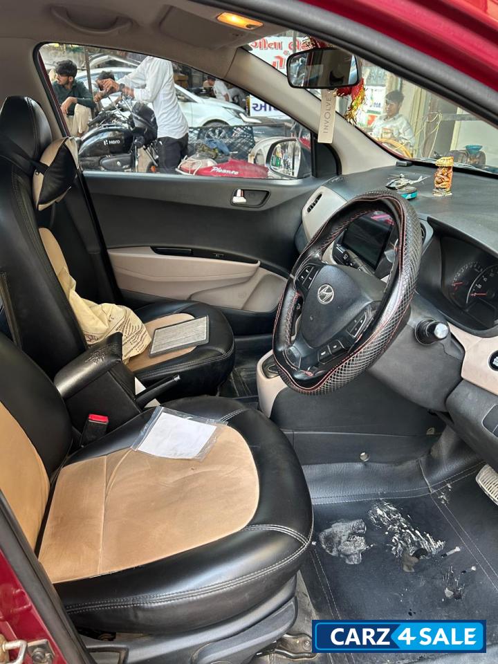 Red Wine Hyundai i10