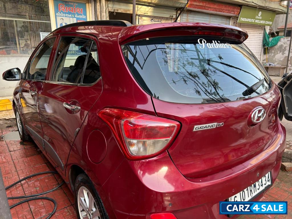 Red Wine Hyundai i10