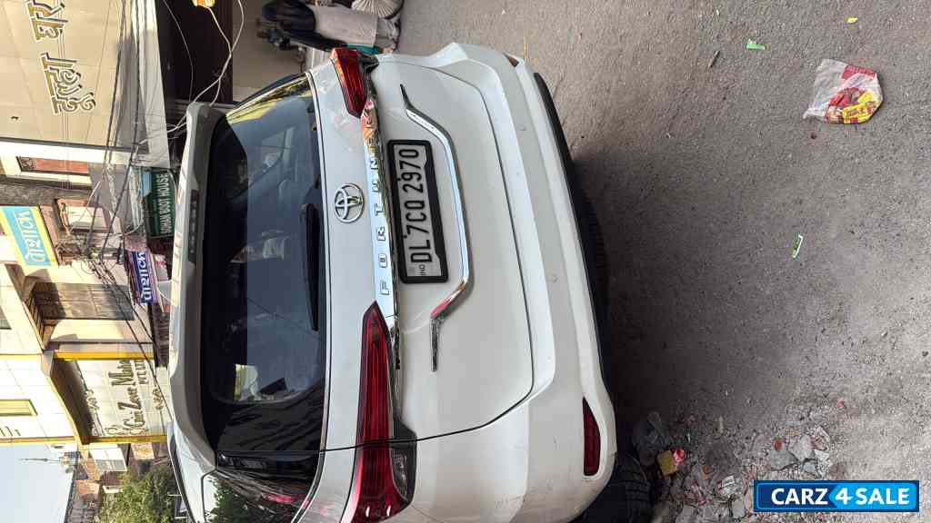 Toyota Fortuner 4*2 automatic Toyota Fortuner 4*2 automatic