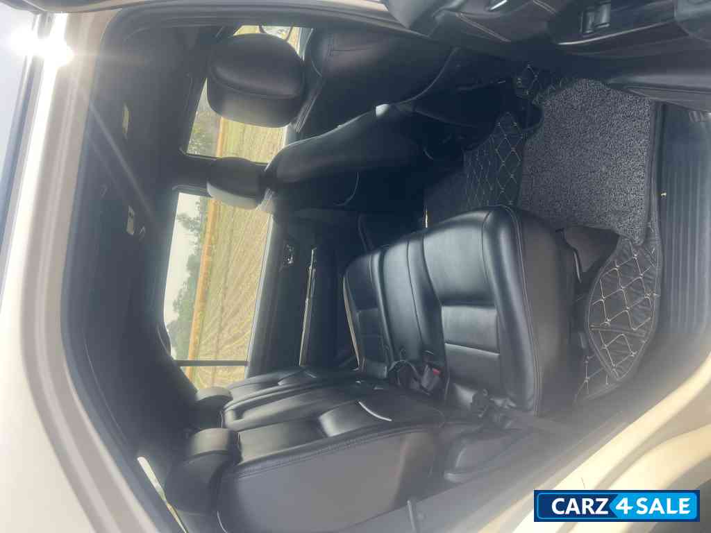 Whites Toyota Fortuner 4x4