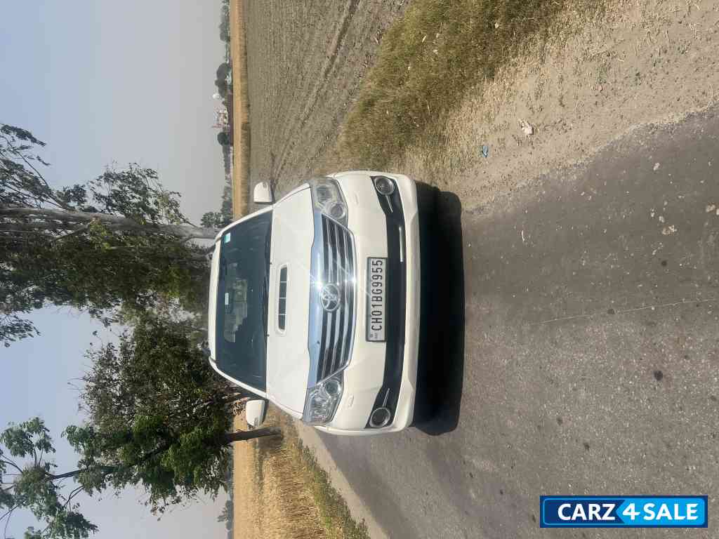 Whites Toyota Fortuner 4x4