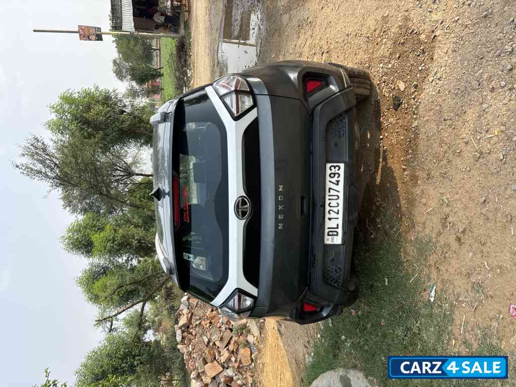 Grey Tata Nexon XMS