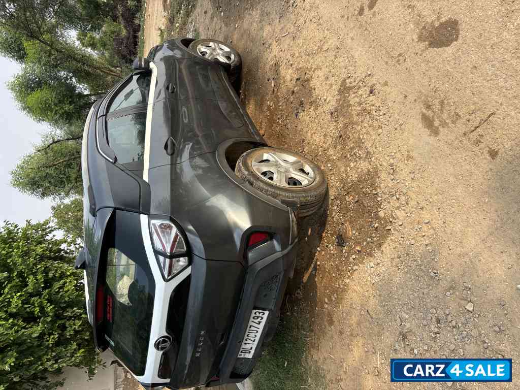 Grey Tata Nexon XMS