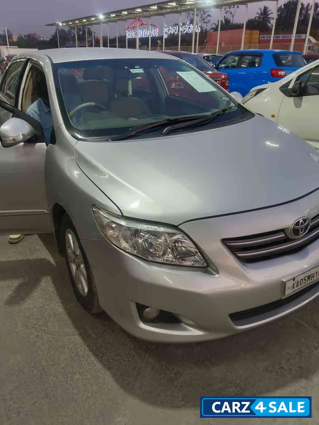 Silver Toyota Corolla 1.8G