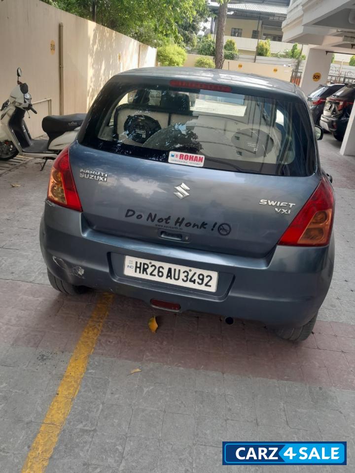 Maruti Suzuki Swift Vxi