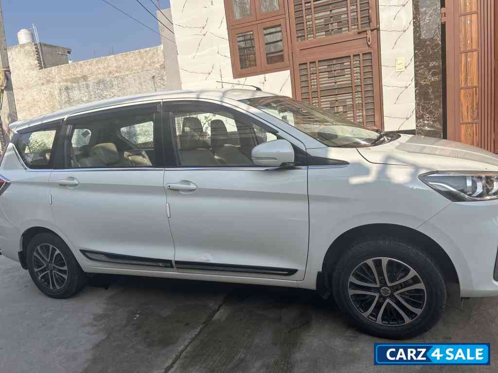 Maruti Suzuki Ertiga Vxi cng
