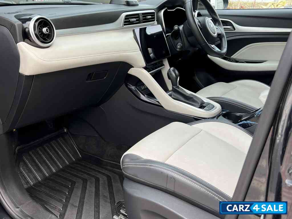 MG Astor Savvy CVT 1.5