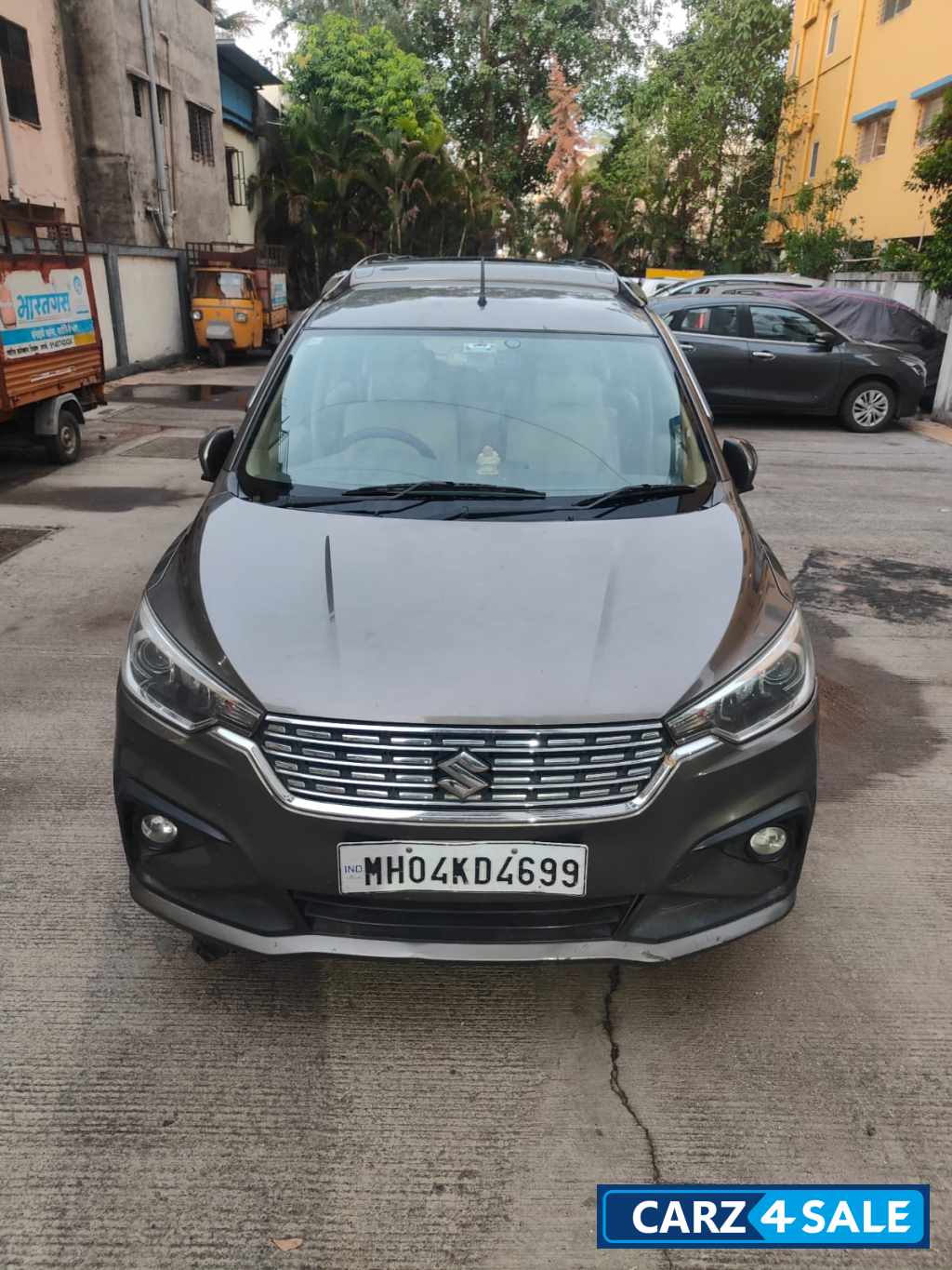 Metallic Grey Maruti Suzuki Ertiga Vxi AT