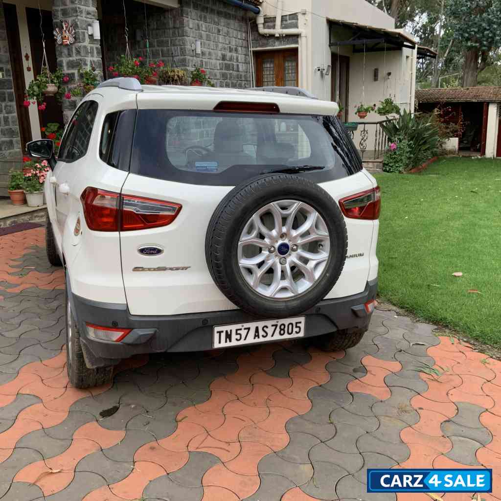 White Ford Ecosport Automatic