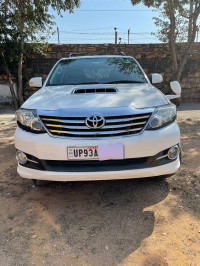 Toyota Fortuner 3.0 4*4 AT