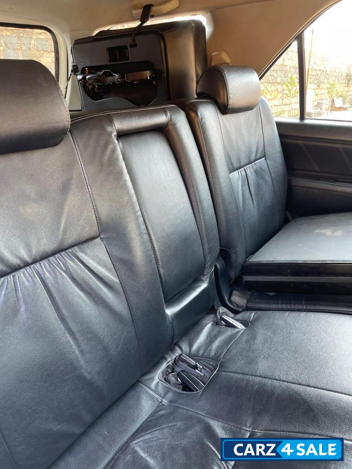 Toyota Fortuner 3.0 4*4 AT