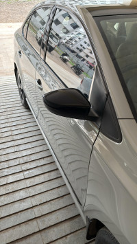 Nardo Grey Skoda Rapid style+ DSG AUTO NARDO GREEY SKODA ORIZNAL 1 car limited