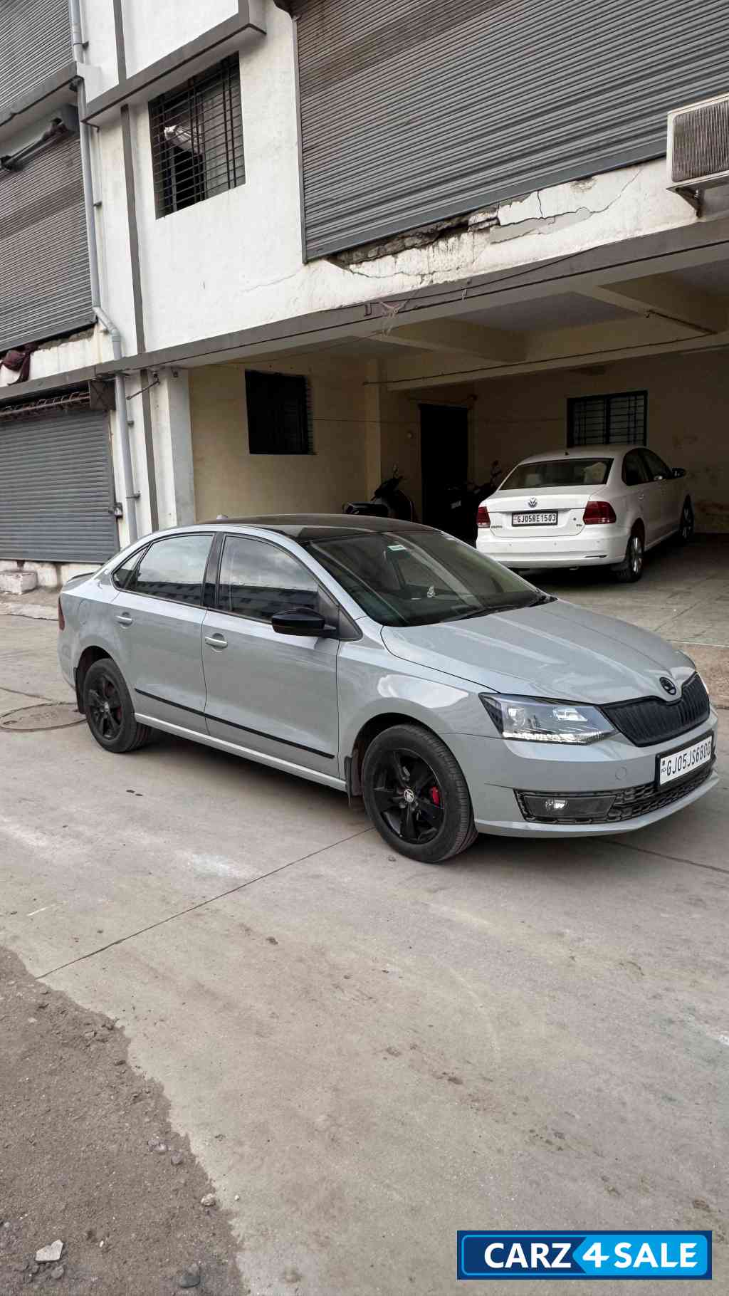 Nardo Grey Skoda Rapid style+ DSG AUTO NARDO GREEY SKODA ORIZNAL 1 car limited