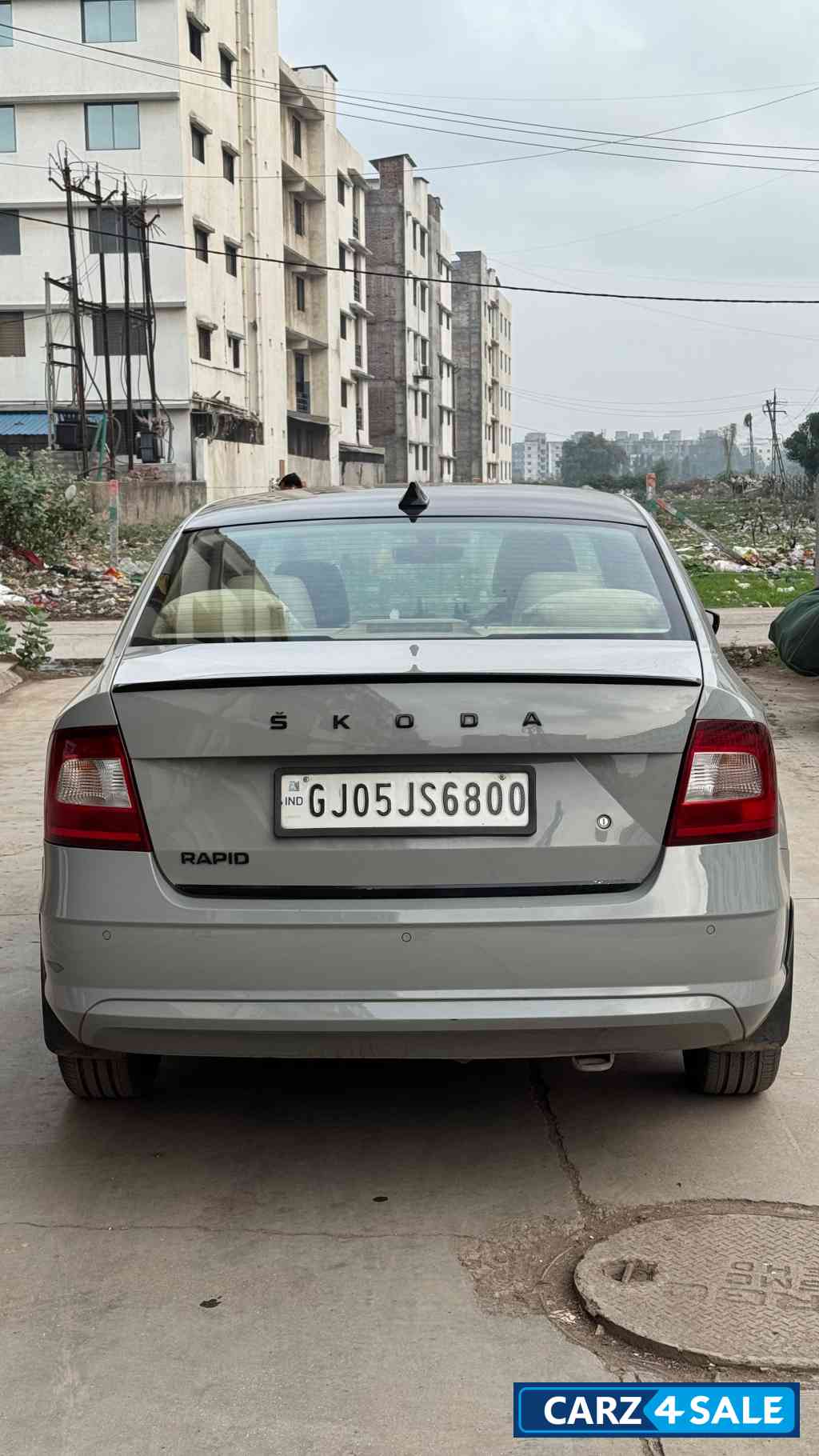 Nardo Grey Skoda Rapid style+ DSG AUTO NARDO GREEY SKODA ORIZNAL 1 car limited