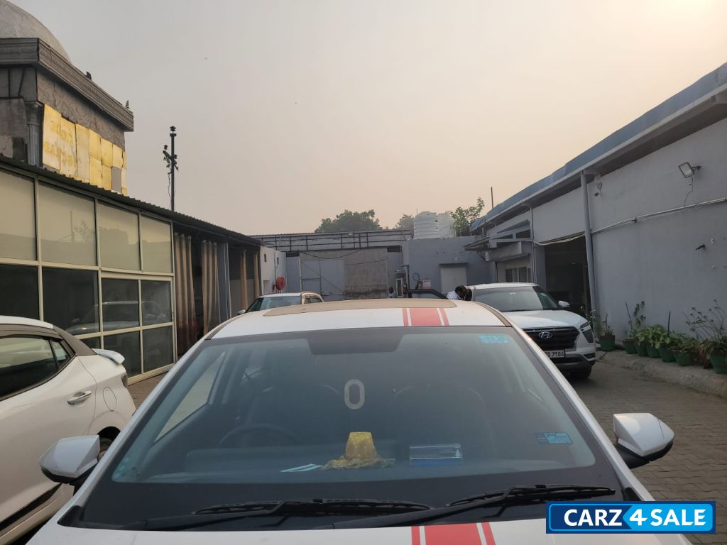 White Hyundai Verna 1.5 L Turbo GDI (Top Model)