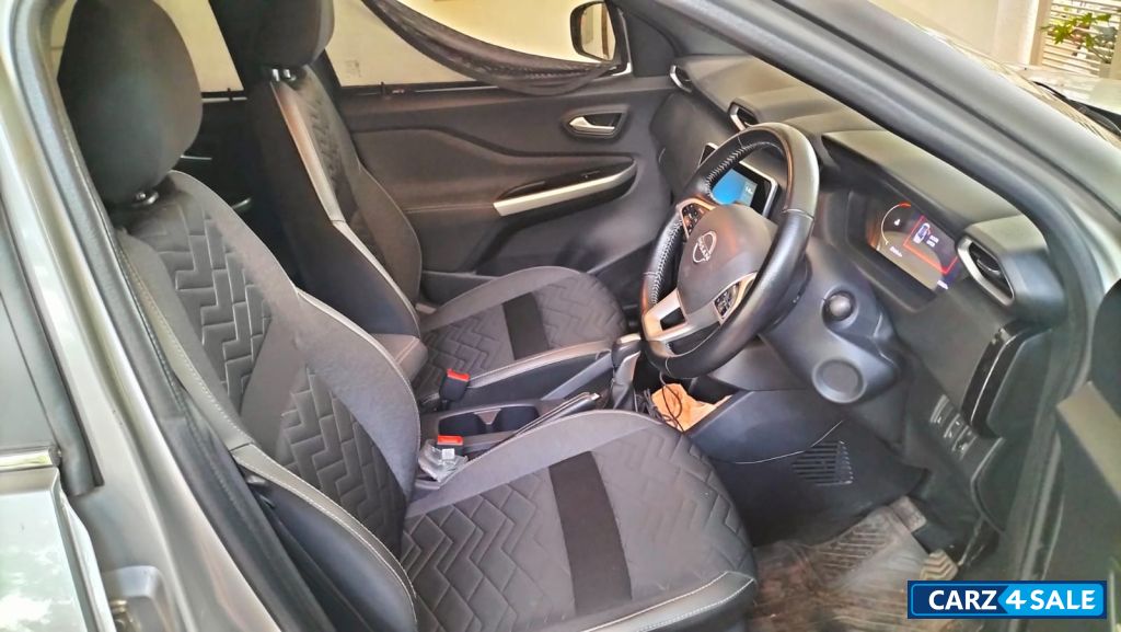 Nissan Magnite XV Premium Turbo CVT