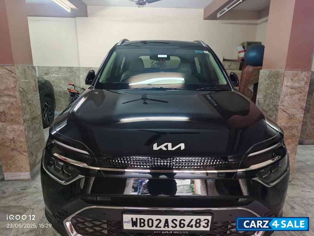 Kia Carens 1.4 petrol luxury plus