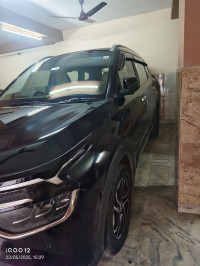 Kia Carens 1.4 petrol luxury plus