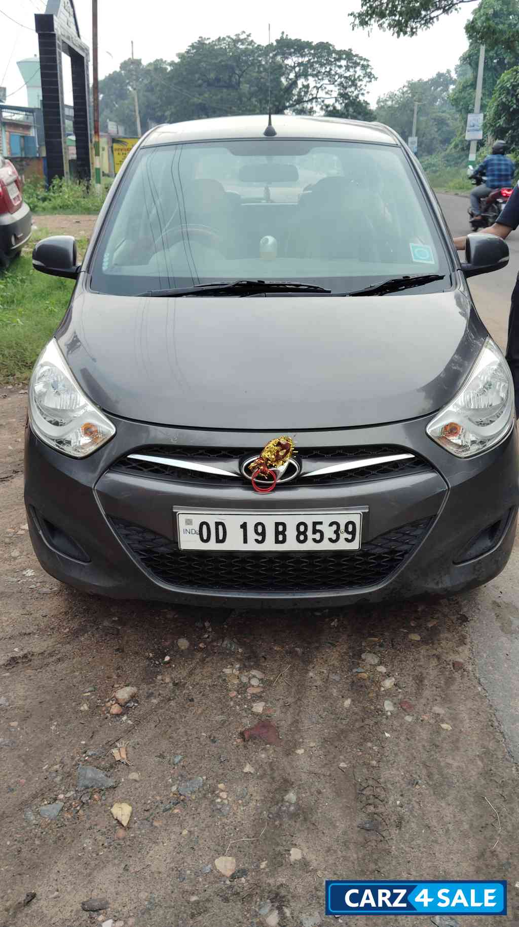 Carbon Grey Hyundai i10 Sportz