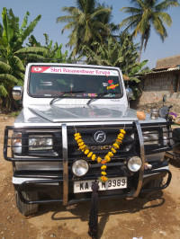 Force Motors  Traxs 2013