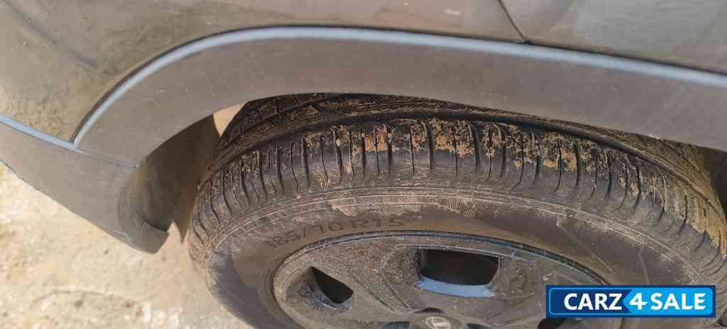 Diten Gray Tata Punch Accomplished