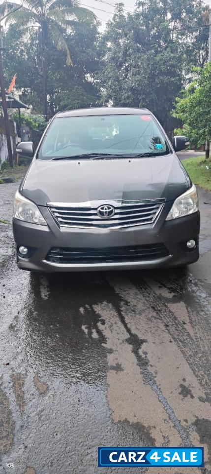Toyota Innova 2.5 V