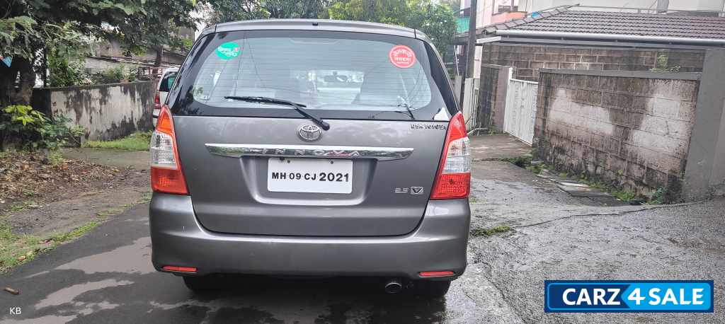 Toyota Innova 2.5 V Toyota Innova 2.5 V