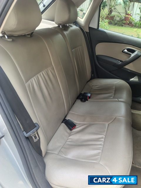 Silver Volkswagen Polo Highline,  Petrol