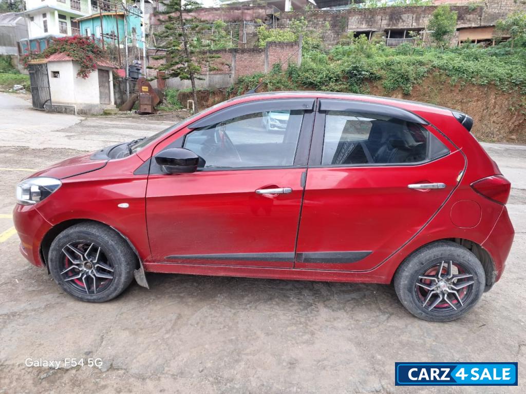 Tata Tiago Wizz Petrol