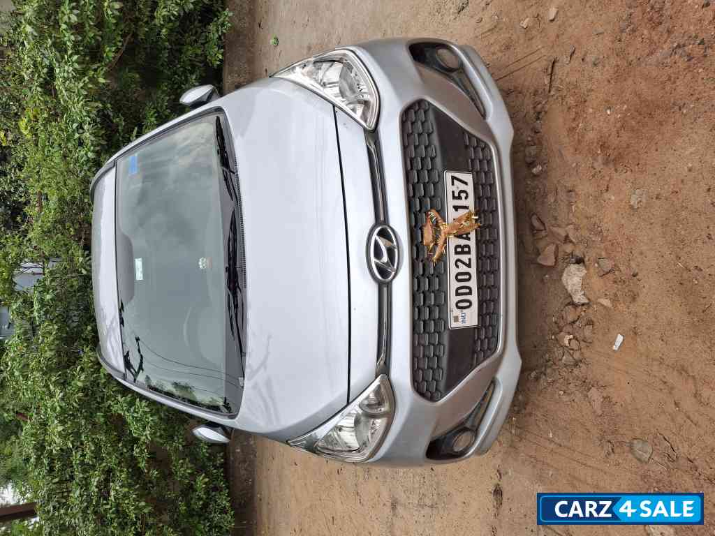 Typhoon Silver Hyundai Grand i10 1.2 petrol manual