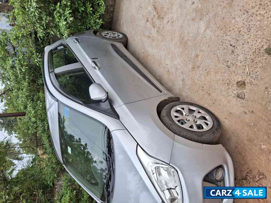 Typhoon Silver Hyundai  Grand i10 1.2 petrol manual