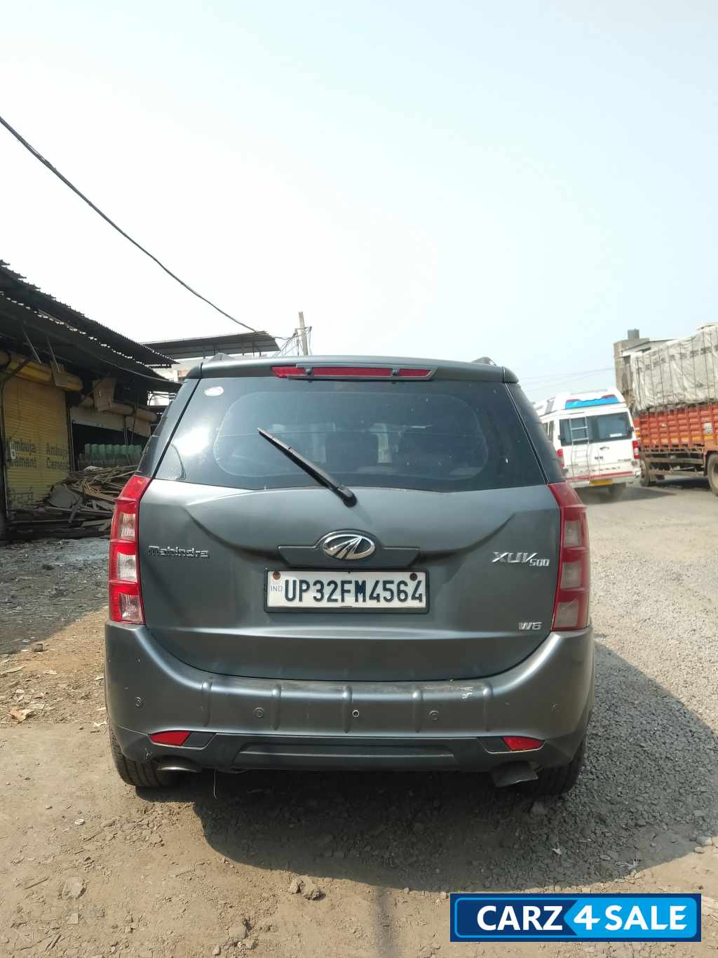 Grey Mahindra XUV 500 W6