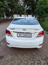 White Hyundai Verna Verna Fluidic VTVT SX (O)