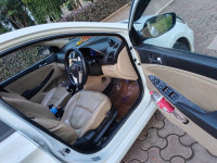 White Hyundai Verna Verna Fluidic VTVT SX (O)