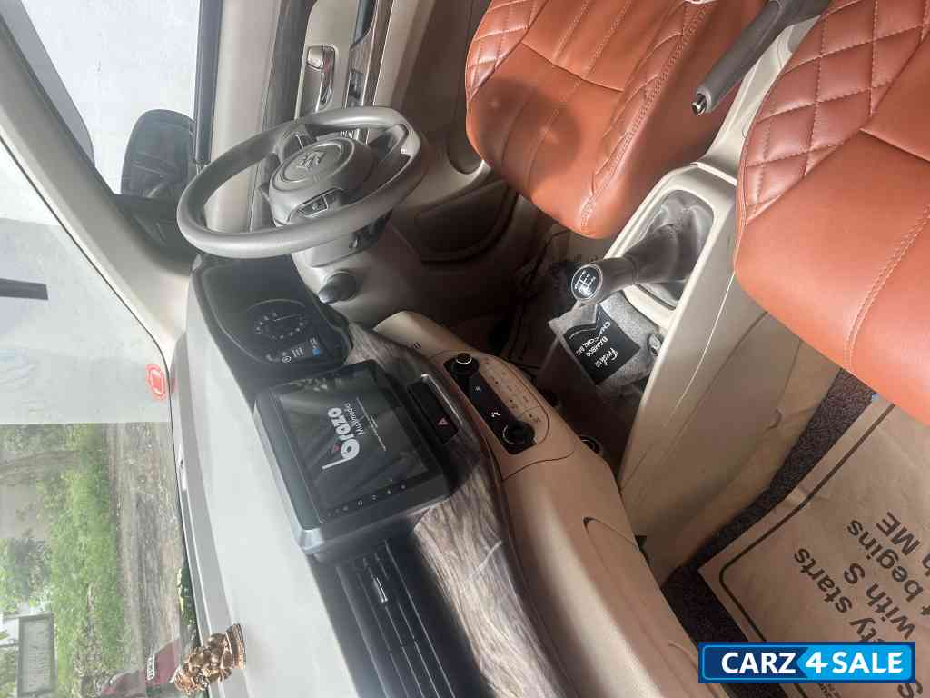 Silver Maruti Suzuki Ertiga ZXI SVHS