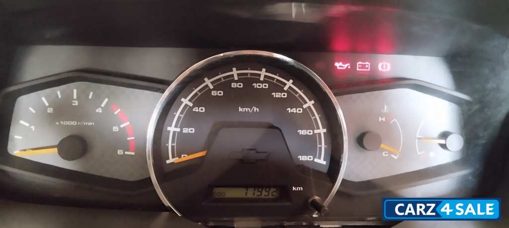 Chevrolet Tavera Neo LT3 9 seater BS-IV