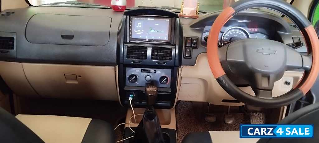 Chevrolet Tavera Neo LT3 9 seater BS-IV Chevrolet Tavera Neo LT3 9 seater BS-IV