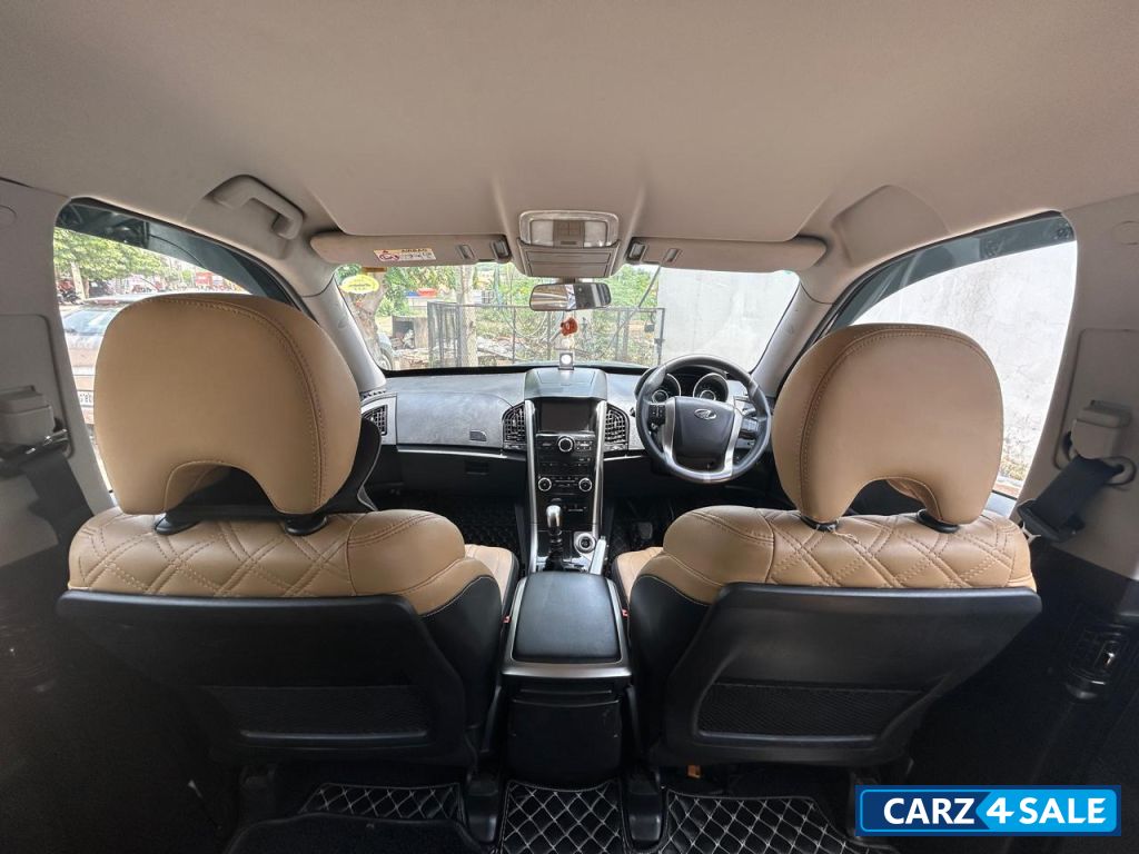 Mahindra XUV 500 w7 Mahindra XUV 500 w7